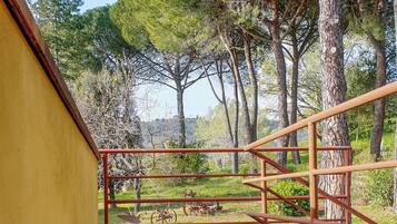 Traditional Apartment, Garden View | Terrace/patio