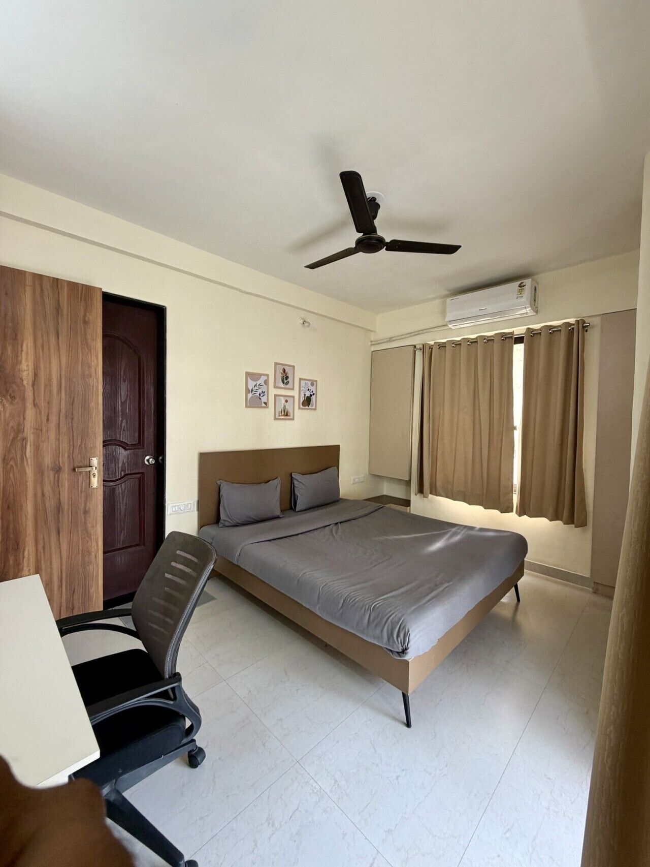 2 bedrooms, desk, free WiFi, bed sheets