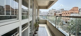 Owl's Retreat: 2BHK Modern AC Flat in Wakad, Pune