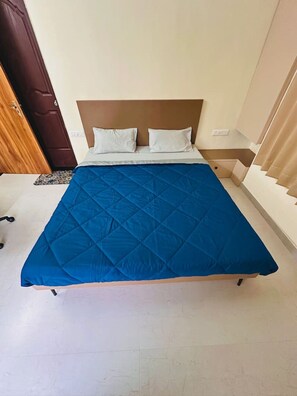 2 chambres, bureau, accès au Wi-Fi (inclus), literie fournie