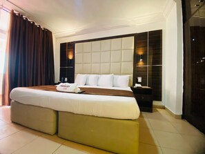 Executive Room | Desk, soundproofing, free WiFi, bed sheets - Presken Hotel Victoria Island (Lagos)