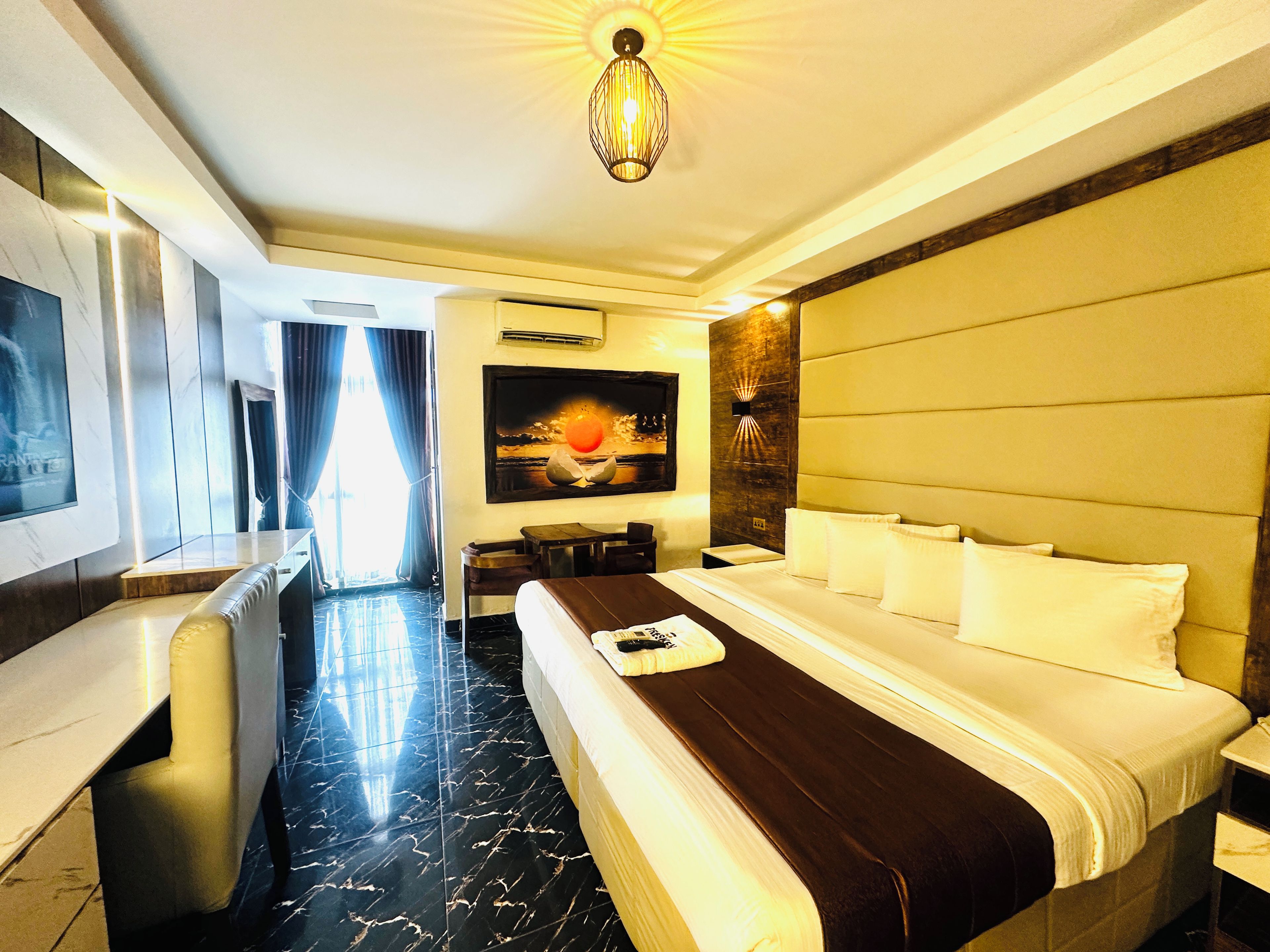 Family Single Room