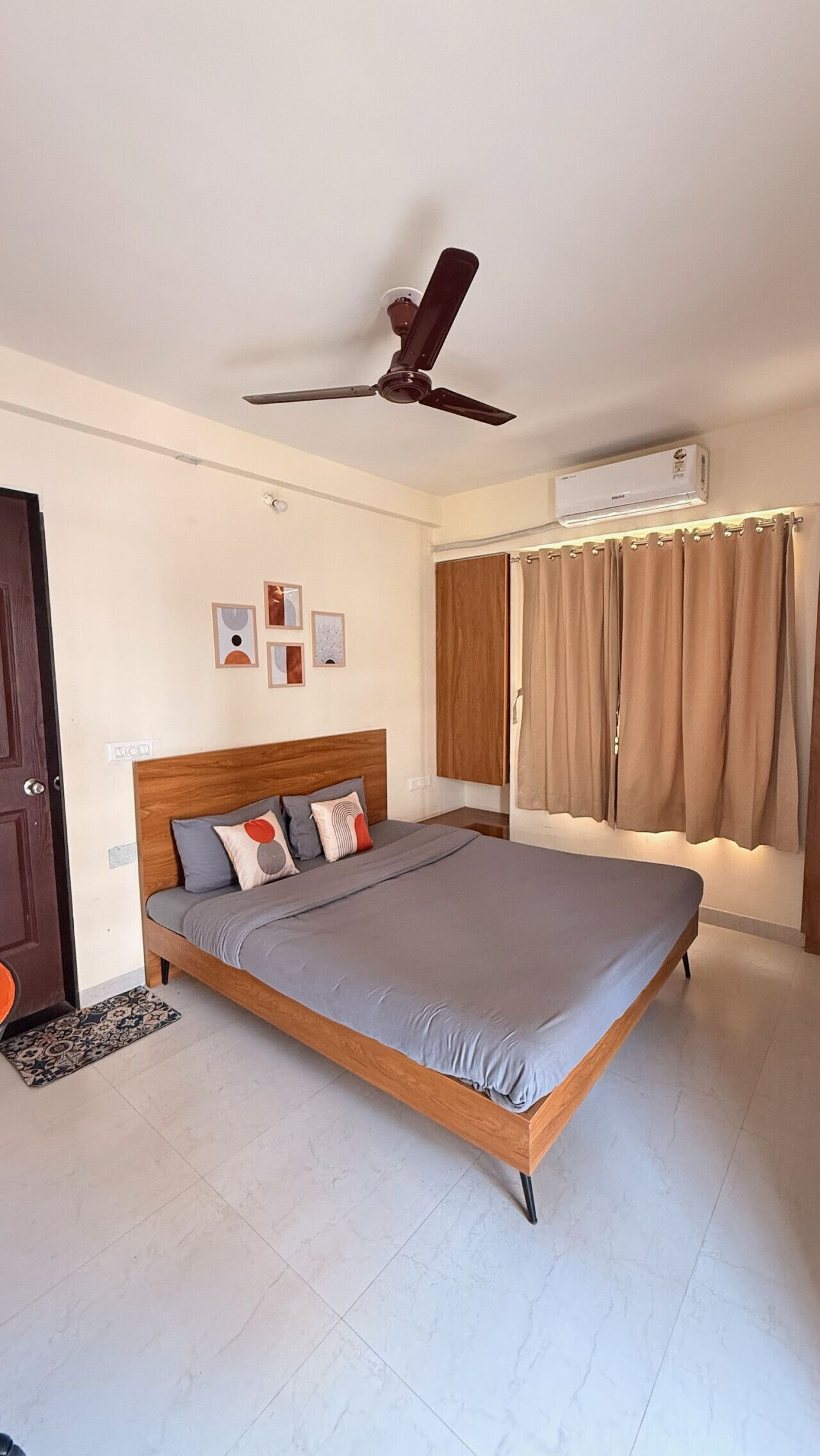 2 sovrum, skrivbord, strykjärn/strykbräda och gratis wi-fi