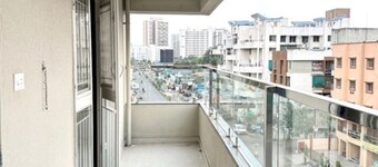 Robin's Roost: 2BHK Modern AC Flat in Wakad, Pune