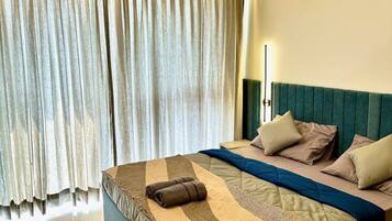 2 soverom, skrivebord, strykejern/-brett og wi-fi (inkludert)