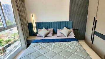 2 bedrooms, desk, iron/ironing board, free WiFi