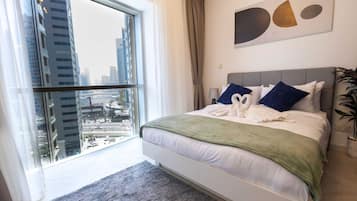 3 bedrooms, desk, iron/ironing board, WiFi