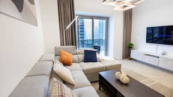 TV, tavolo da ping pong