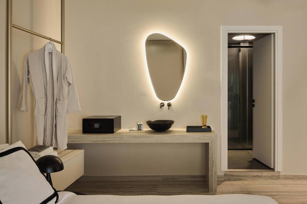Finders Top Floor Apartments
