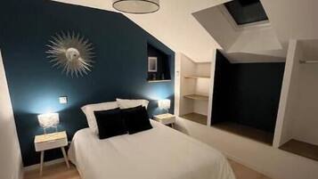 3 makuuhuonetta, silitysrauta/-lauta, vauvan matkasänky, ilmainen Wi-Fi