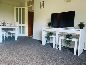 Appartement | 2 chambres, fer et planche à repasser, Wi-Fi gratuit, draps fournis