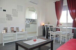 Interior - Complete and bright apartment in Monfalcone (Monfalcone)