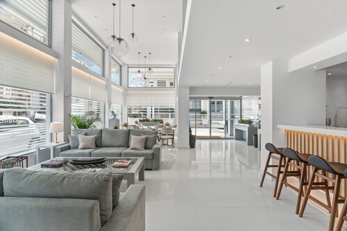 Gallery Central Piraeus Port