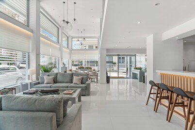 Gallery Central Piraeus Port