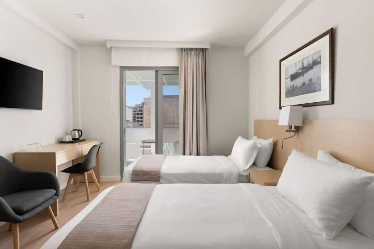 책상, 무료 WiFi, 침대 시트