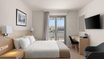 1 habitación, escritorio, wifi gratis y ropa de cama