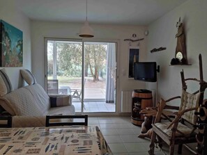 TV - Apartment in a Residence with swimming pool - 6494 (Soulac-sur-Mer)