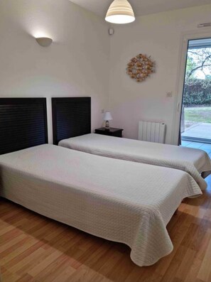 1 chambre, fer et planche à repasser, Wi-Fi gratuit
