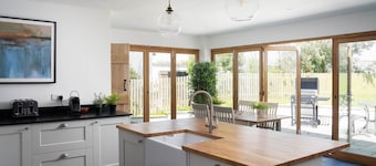 4-bed Cottage in the Lizard - Pet Friendly