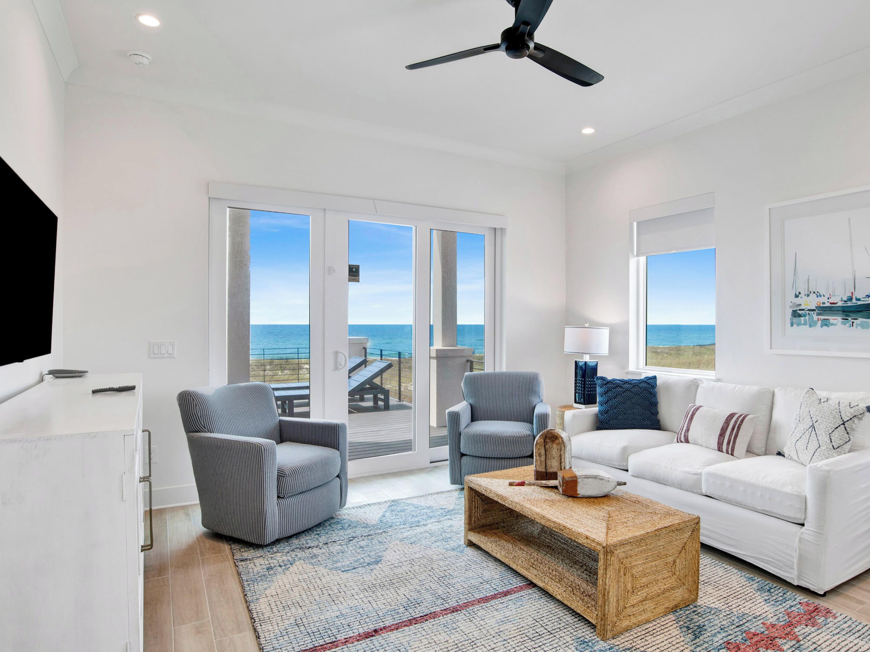 House, Multiple Beds, Pool Access, Ocean View (Viviana #12) | Living area | 42-inch flat-screen TV with digital channels