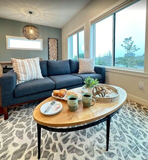 Smart TV, fireplace, table football