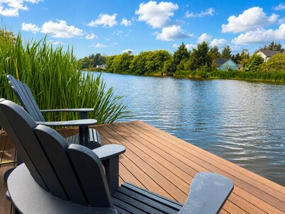Waterfront Duplex w/Dock | Near Damon Point Beach