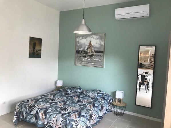 1 bedroom, iron/ironing board, WiFi, bed sheets