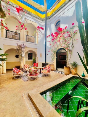 Pool - Private medina riad - Swimming pool - Petanque & services (Marrakech)