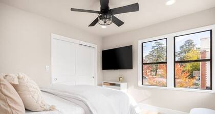 Cozy 2 Bedroom l Downtown Lodi l Modern