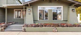 Cozy 2 Bedroom l Downtown Lodi l Modern