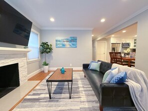 Smart TV - Downtown SJ l Silicon Valley l 3 Bedroom Home (San Jose)