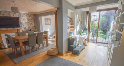 Humphreys Home From Home pad - 3 Bedroom House