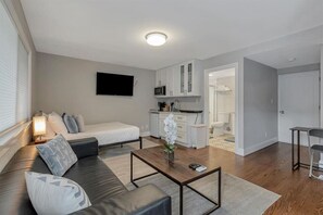 Skrivebord, Wi-Fi, sengetøj