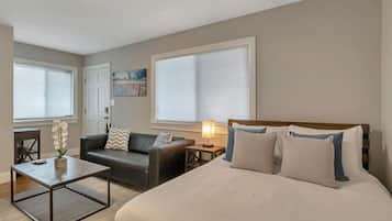 Escritorio, wifi y ropa de cama