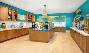 Free daily buffet breakfast
