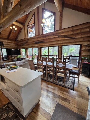 Dining - Loghome Getaway  (Dales Creek)