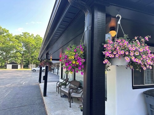 Star Gate Room 2  - The Marie Webster Room