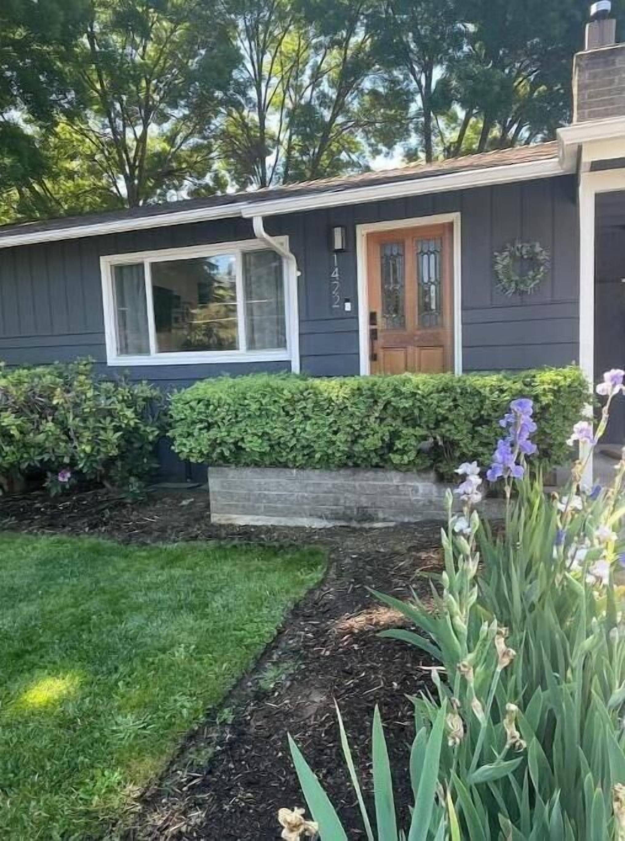Rhodies & Roses in East Medford