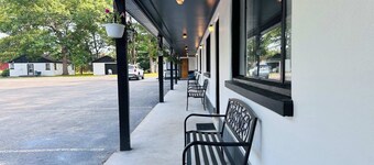 Star Gate Room 6 Indian River, MI