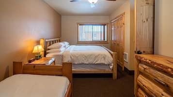 1 bedroom, WiFi, bed sheets