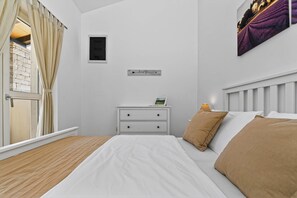 2 slaapkamers, een kluis op de kamer, een strijkplank/strijkijzer