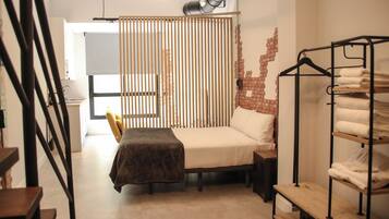 Superior-Loft (Duplex) | 1 Schlafzimmer, Schreibtisch, laptopgeeigneter Arbeitsplatz