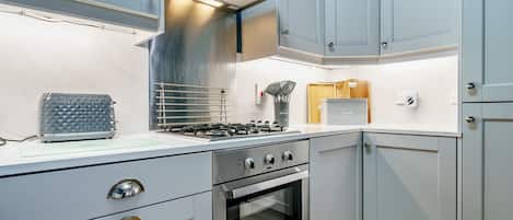 Microwave, oven, toaster, cookware/dishes/utensils
