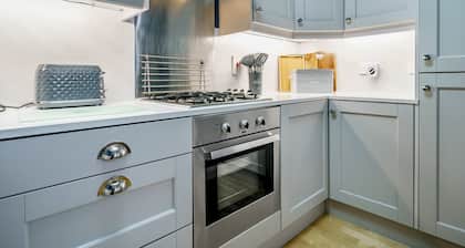 The Linen Mill Apartment | Pass the Keys