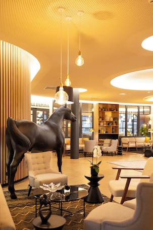 Rooftop bar. Epona Hôtel Sens