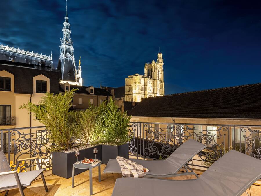 Panoramic Suite | Balcony view