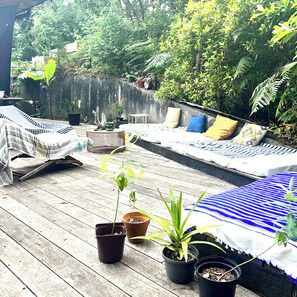 Terrace/patio - Guest House Folk Inn (Vielle-Saint-Girons)