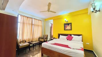 Seprai premium, busa memori, meja kerja, dan kedap suara