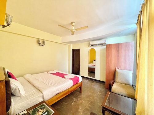 Hotel Surya Beach inn - near Sea beach