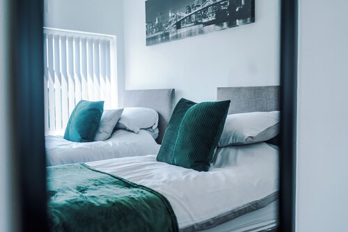 Salford Oasis Retreat